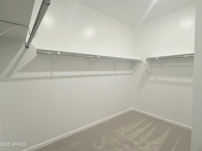 018 Primary Walk-In-Closet