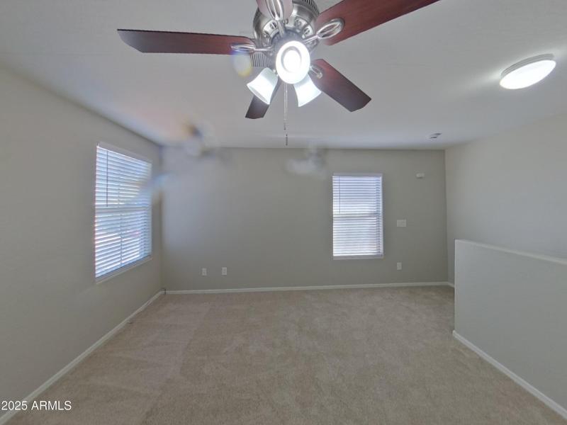 13_pc_tzj7APAfLn_0FCgwyAfVB_layout_2