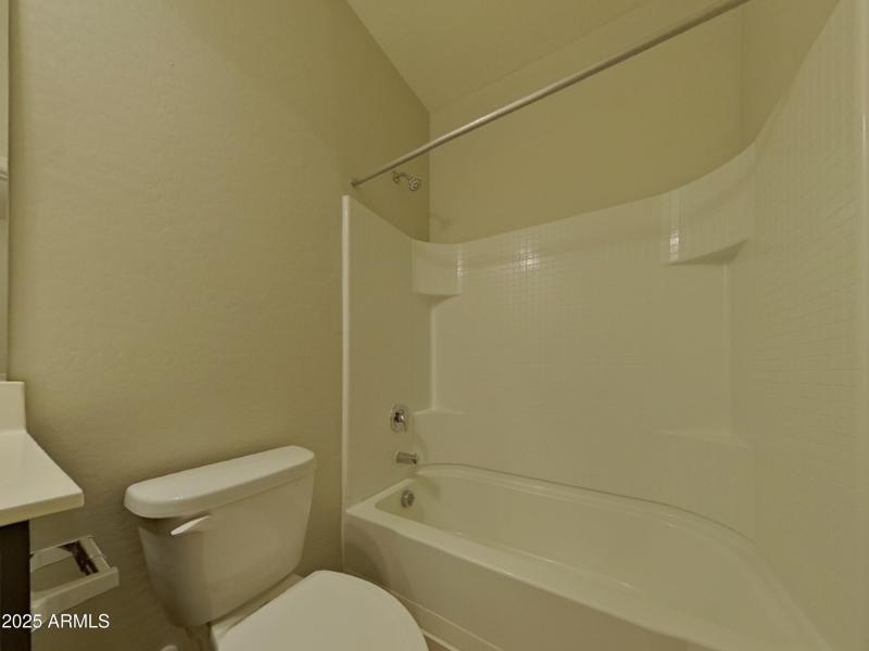 11_pc_FRTSRpAtY0_AnwDMSqgpJ_layout_0