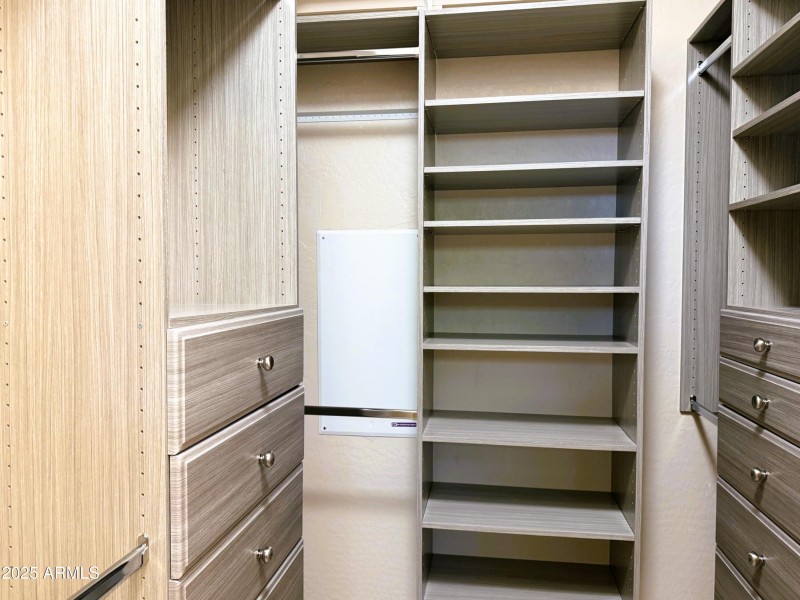 OWNER SUITE CLOSET ORGANIZER - DUANE LN