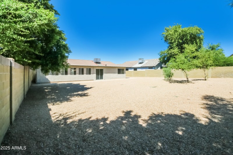 1005755.652 W SIERRA VISTA DR - Rear Vie