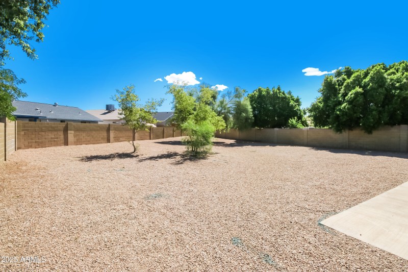 1005755.652 W SIERRA VISTA DR - Rear Vie