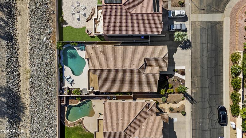 No Neighbor in front or behind