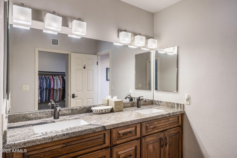 22-web-or-mls-IMG_4702