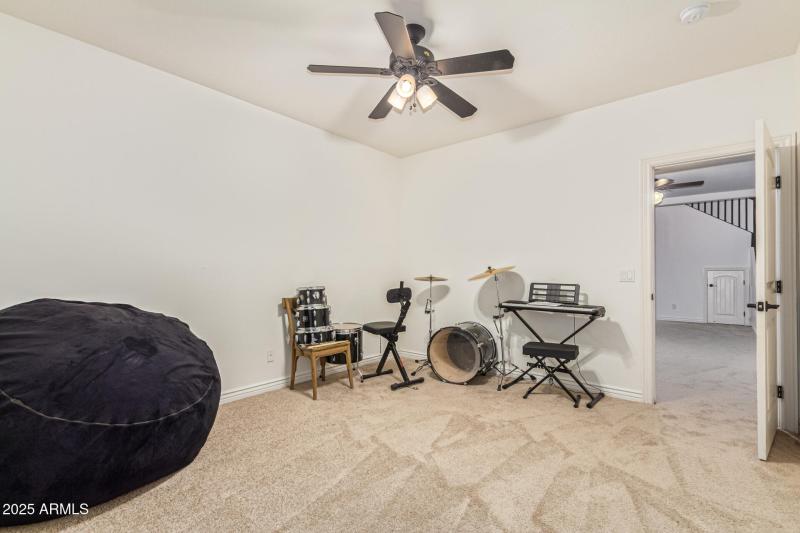 Bedroom 5 (Basement)