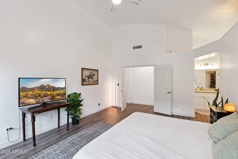 14-web-or-mls-15608-s-7th-st