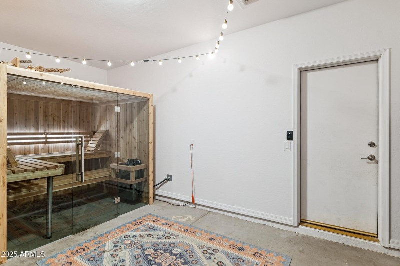 24-web-or-mls-15608-s-7th-st