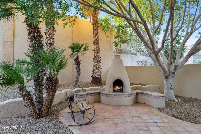 27-web-or-mls-15608-s-7th-st