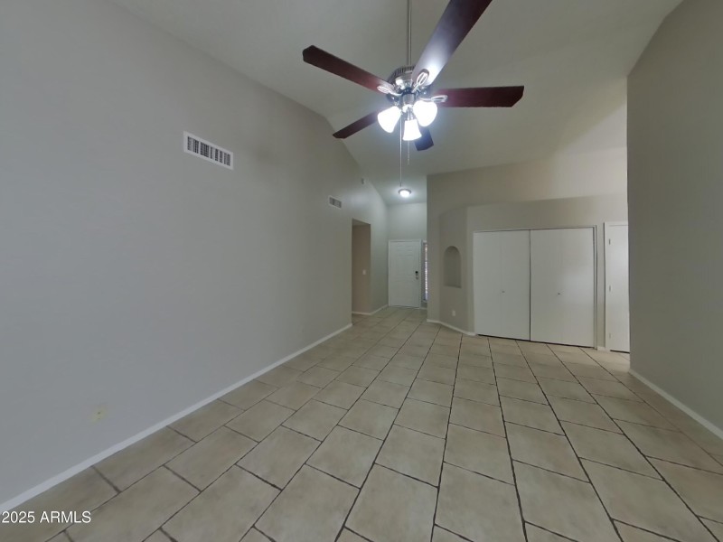 1_pc_VCrAzusqwL_OKKLFvnH03_layout_1