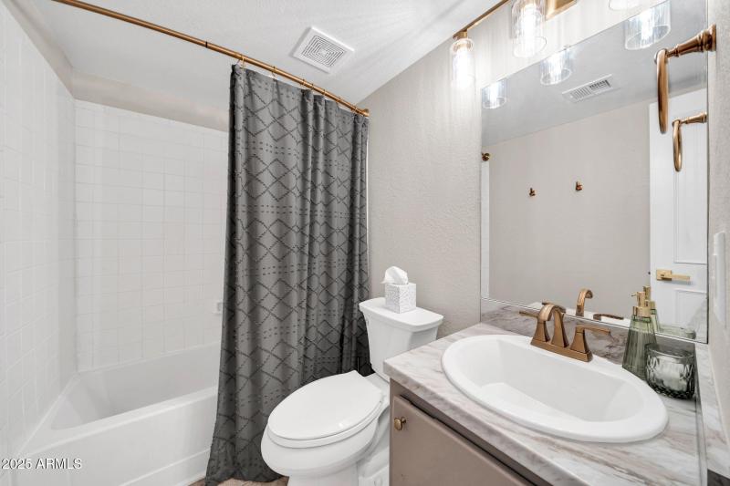 14002 N 49th Ave 1097-23