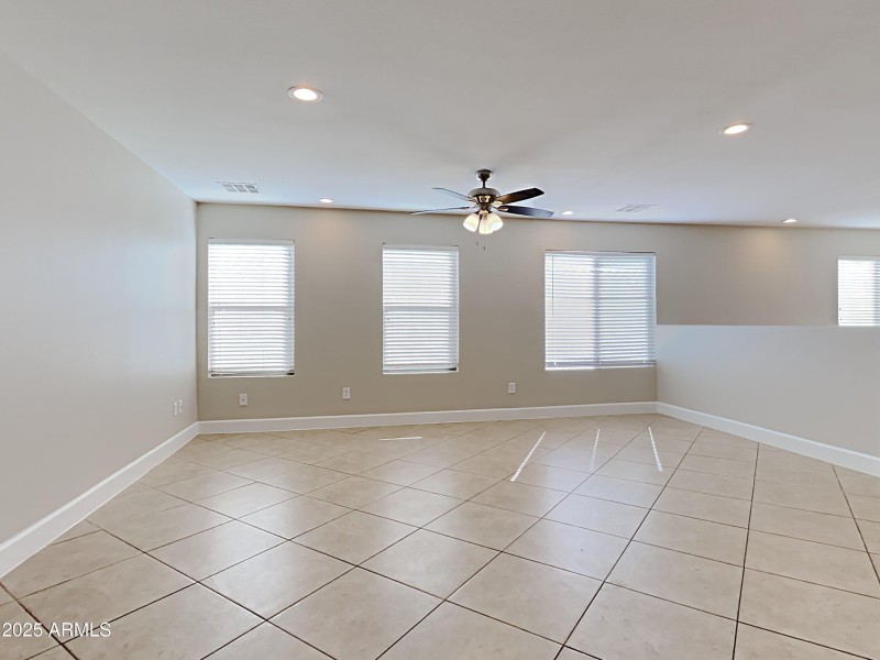 1004639.2823 W Goldmine Mountain Drive