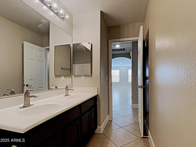 1004639.2823 W Goldmine Mountain Drive_1