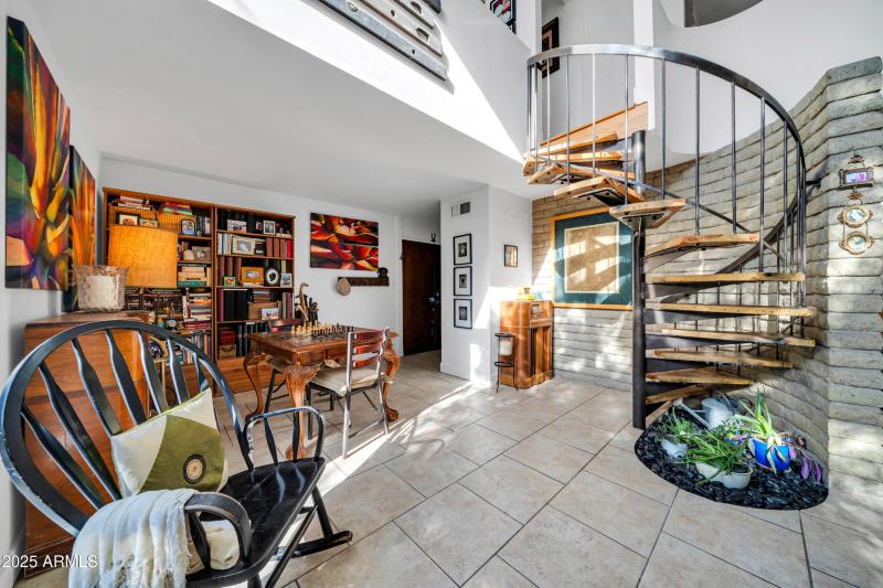 1711 E Missouri Ave-14