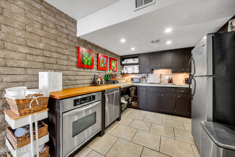 1711 E Missouri Ave-21