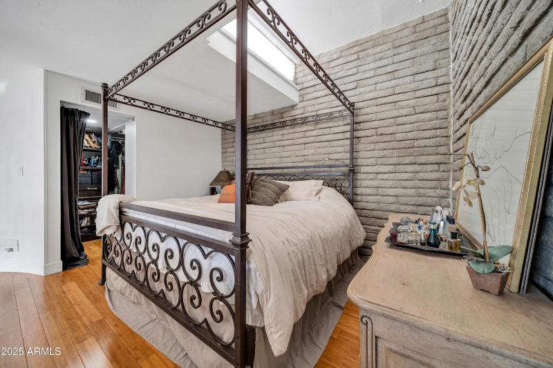 1711 E Missouri Ave-26