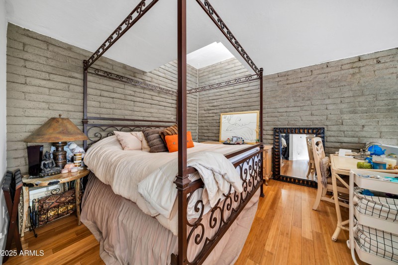 1711 E Missouri Ave-27