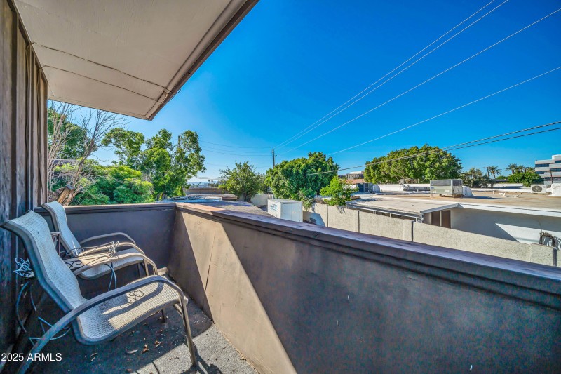 1711 E Missouri Ave-40