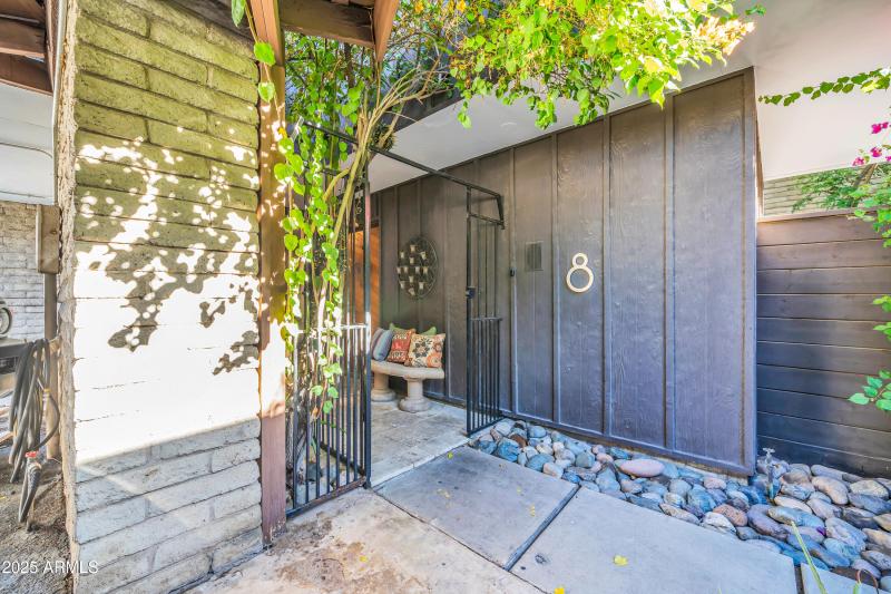 1711 E Missouri Ave-43