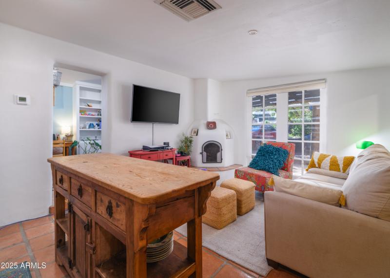 Listings_3121_N_27thSt_Images-42