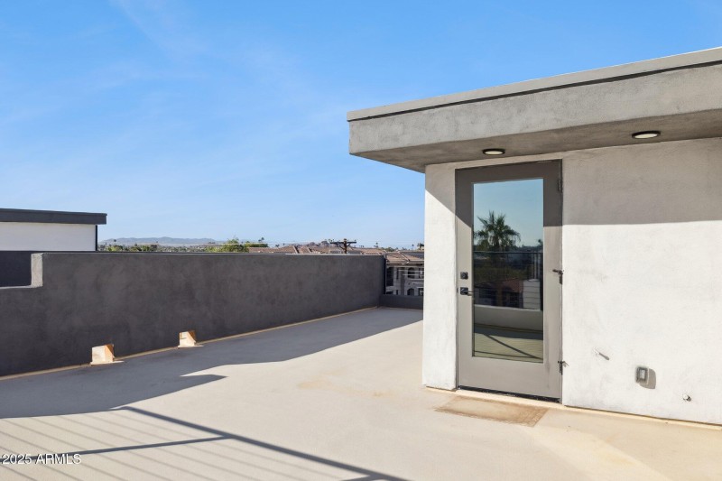 Private Rooftop Deck