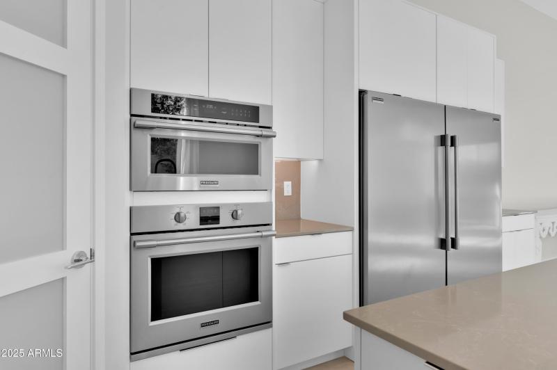 10929 E North Ln MLS-120