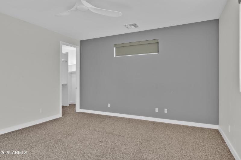 10929 E North Ln MLS-163