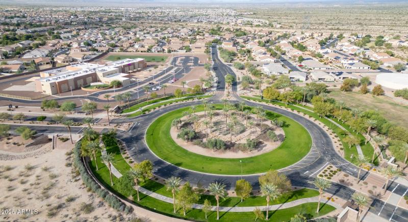 51-web-or-mls-29377 W Clarendon Ave Buck