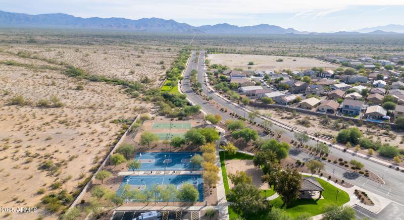 59-web-or-mls-29377 W Clarendon Ave Buck