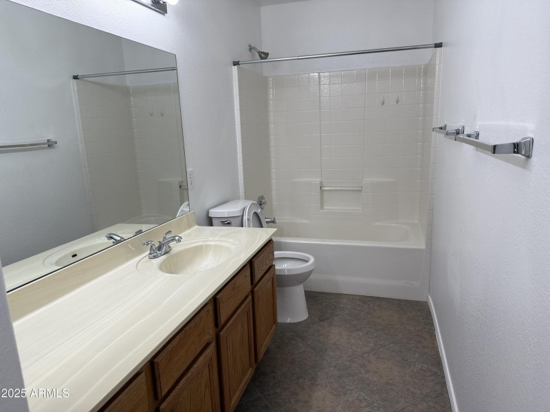 6E63F90D-B45E-4B69-9147-9B4B1B705478