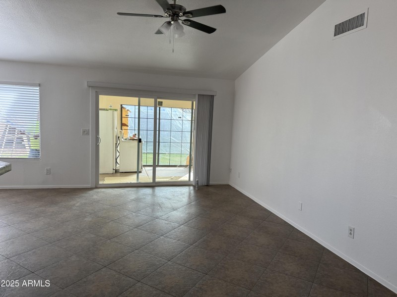 79D39E17-F6B4-4B12-9433-F83184E4AE4B