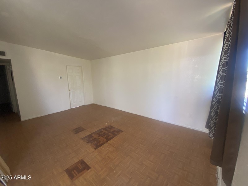 20250820_164231730_iOS