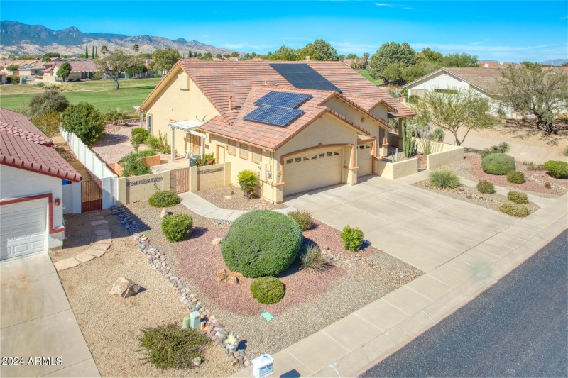 22007_2978 Glenview Drive