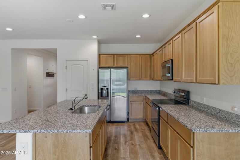 20-web-or-mls-4287 W Hanna Dr-20