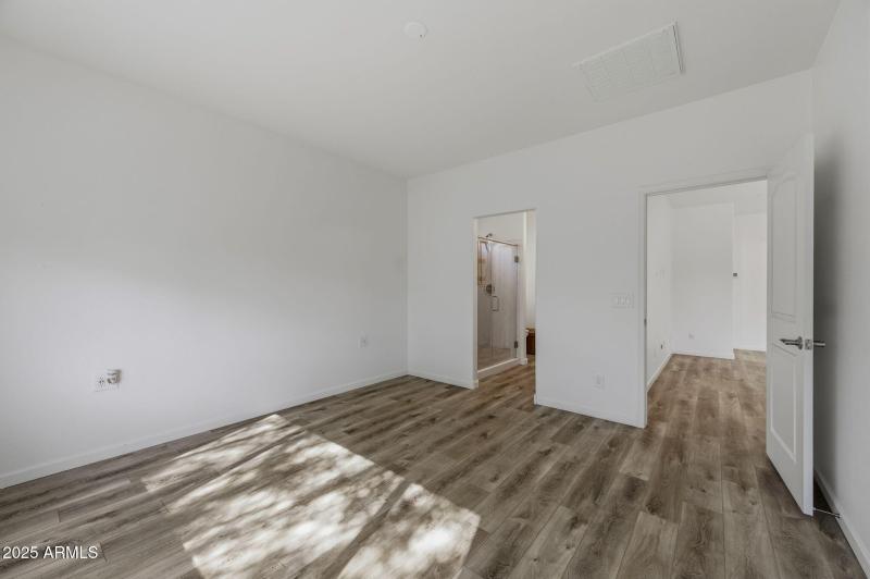 30-web-or-mls-4287 W Hanna Dr-30