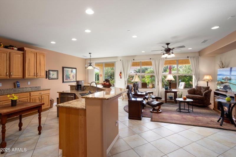 08-26671 W Runion Dr