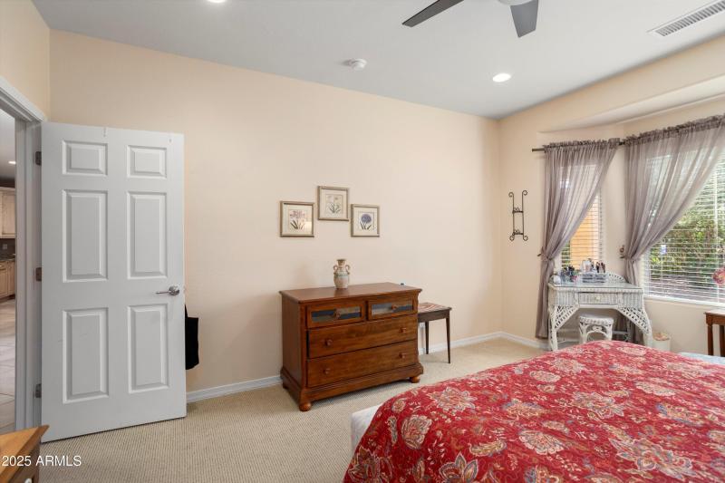 25-26671 W Runion Dr