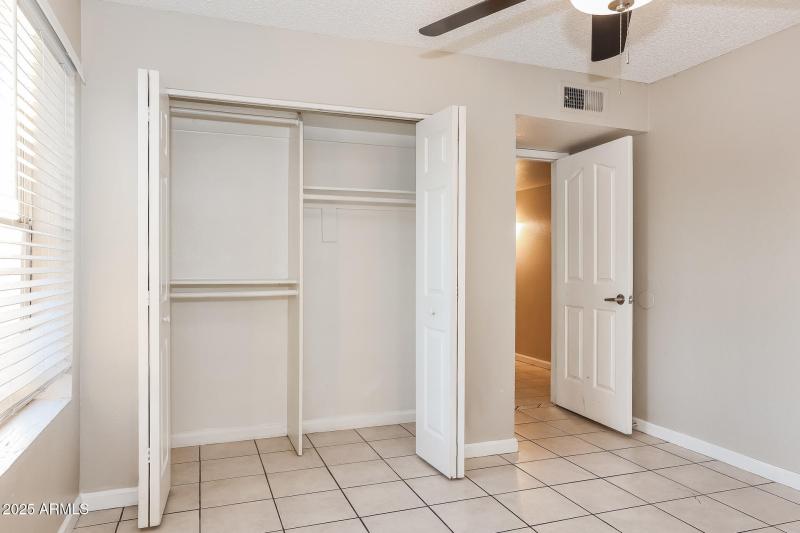 11-photo-Main-Bedroom-ddad43fa-27e1-43ed