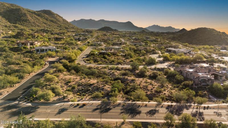 15-web-or-mls-3530-n-crystal-peak-cir-9