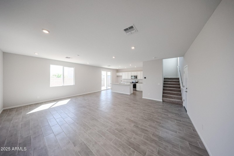 05_Home-for-Sale-Apache-Junction_Radiant