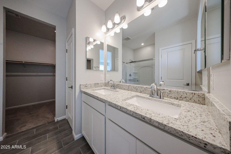 12_Home-for-Sale-Apache-Junction_Radiant