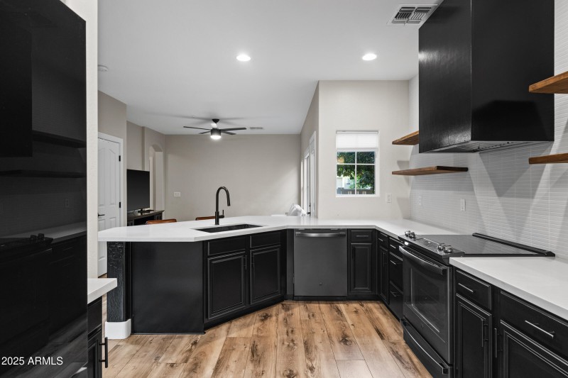 1353 S Minneola Ln-12