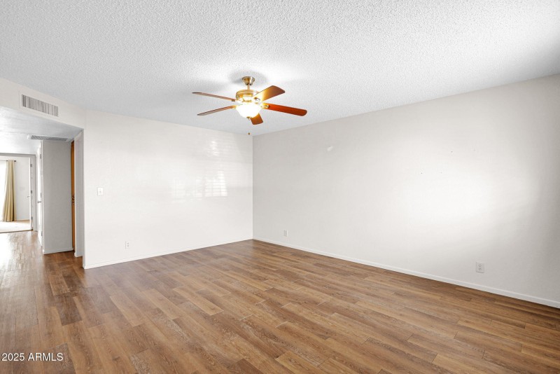 10-web-or-mls-P1349432