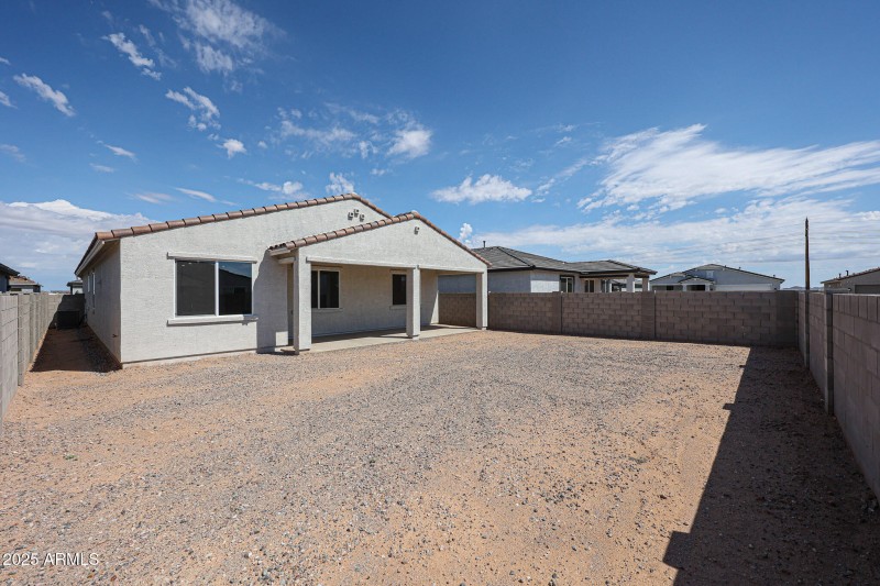 36_RED-74-Century-Communities_large-yard