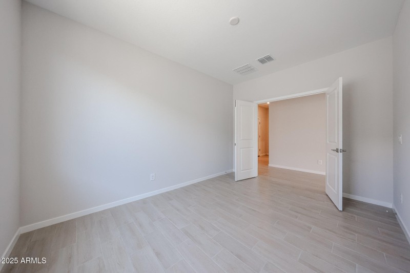 16_RED-74-Century-Communities_den-study-