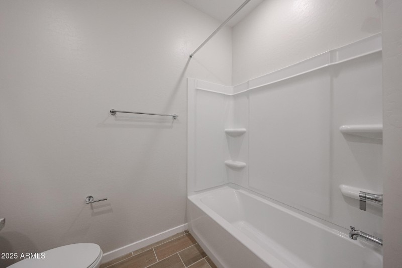 08-Century-Communities_Lakes-at-Rancho-E