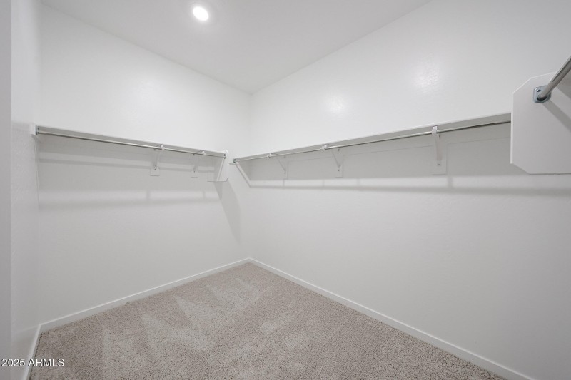 36-Century-Communities_Lakes-at-Rancho-E