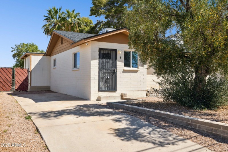 2-web-or-mls-1542-e-turquoise-ave-1