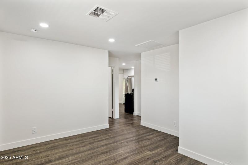 5-web-or-mls-1542-e-turquoise-ave-1