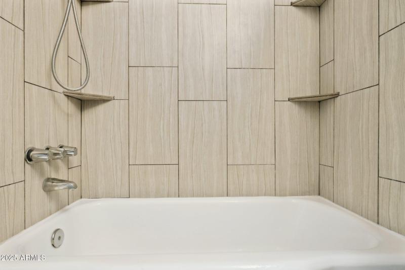 15-web-or-mls-1542-e-turquoise-ave-1