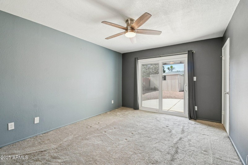 18-web-or-mls-N 62nd Ave-S0411-018